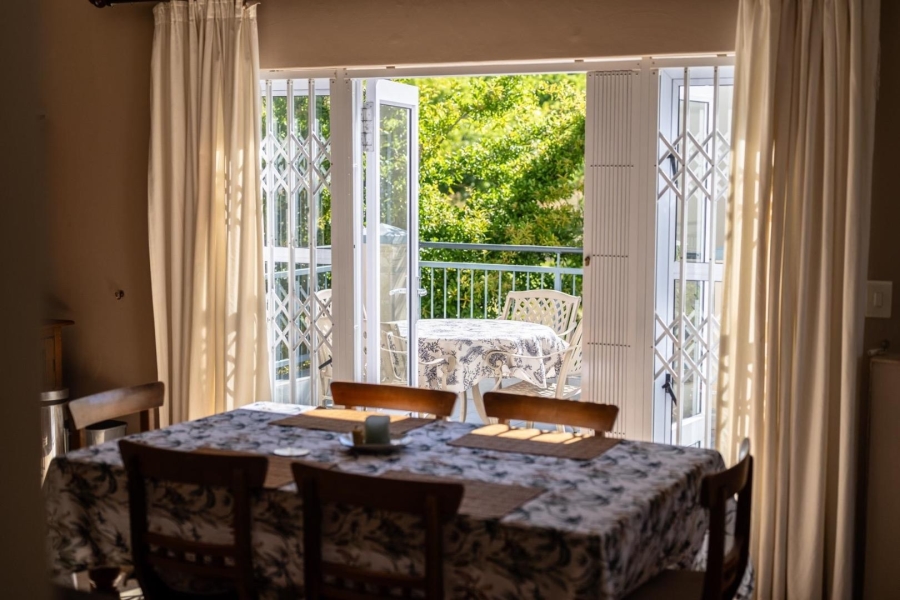To Let 2 Bedroom Property for Rent in Onder Papegaaiberg Western Cape